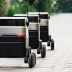 راه‎اندازی سه ربات خودران برای تحویل خرید مشتریان در دبی
